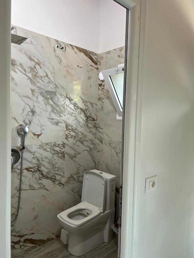 Hotel Bujtina Zejtaria Agroturizem Belsh